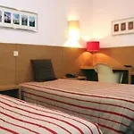 Alojamento de Acomodação e Pequeno-almoço Costa Do Sol 3*